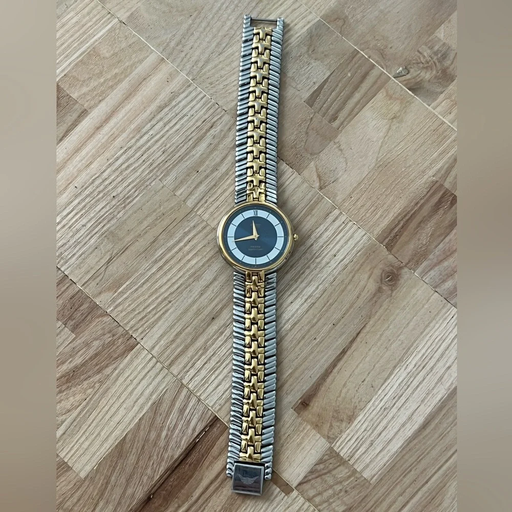 Seiko Phoenix Rare Vintage Watch Blue and Pearl Dial Two-Tone Bracelet Stunning